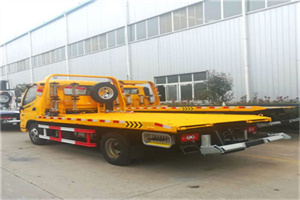 扶风附近拖车救援搭电