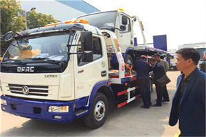 扶风汽车道路救援拖车价格